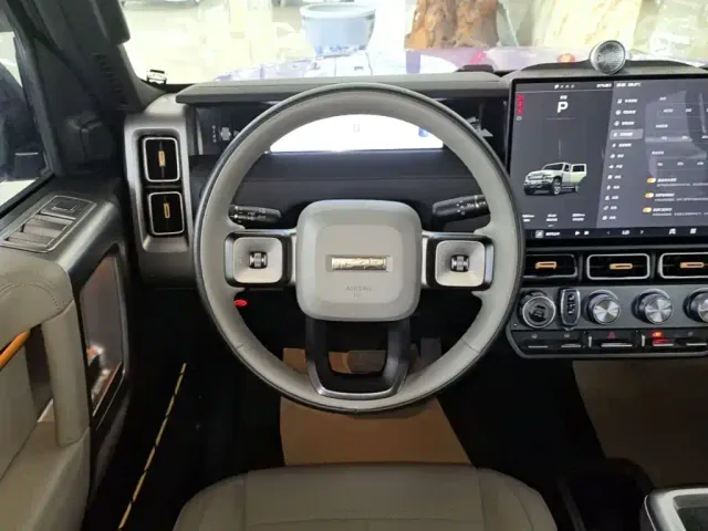 iCAR V23 — Фото автомобиля 10
