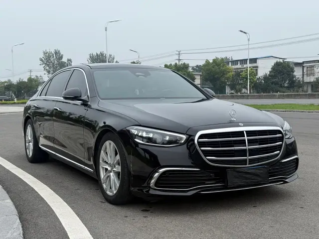 Mercedes-Benz S-Class — Фото автомобиля 2