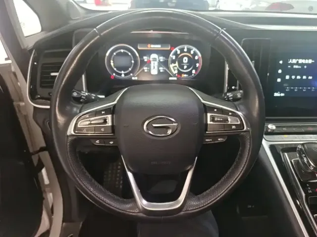 GAC Trumpchi M8 — Фото автомобиля 10