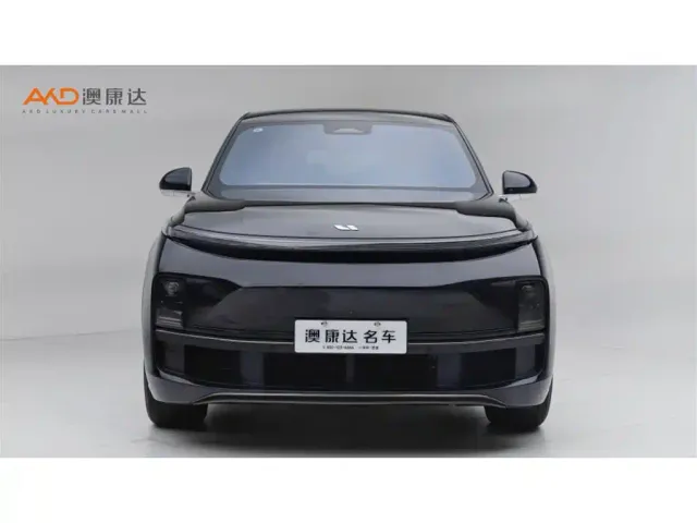 Li Auto L8 — Фото автомобиля 2