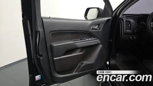 Chevrolet Colorado — Фото автомобиля 24