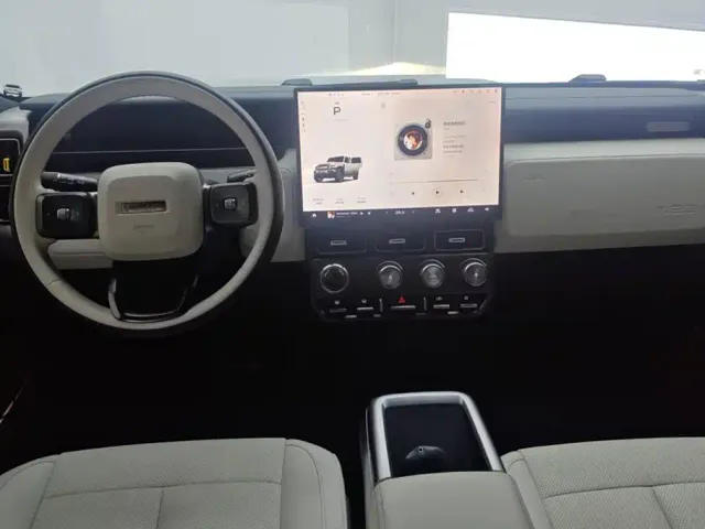 iCAR V23 — Фото автомобиля 12