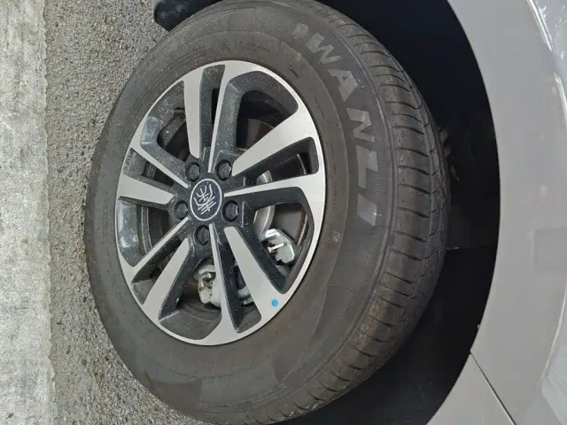 BYD Qin PLUS — Фото автомобиля 25