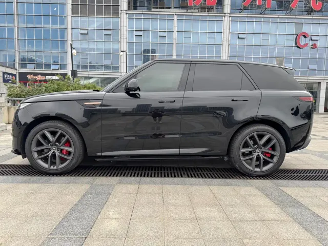 Land Rover Range Rover Sport — Фото автомобиля 2