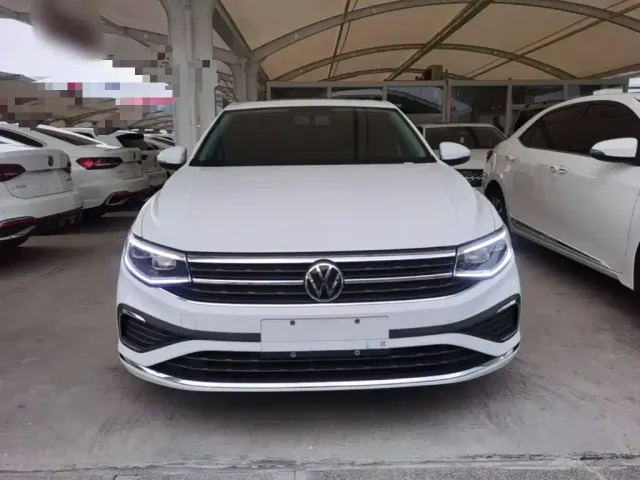 Volkswagen Bora — Фото автомобиля 2
