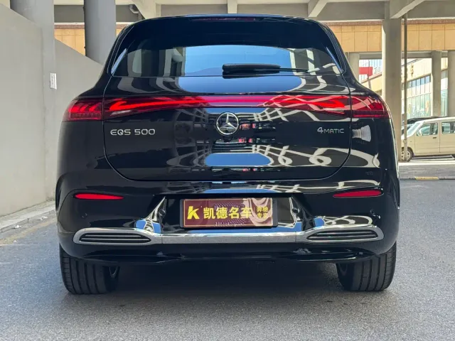 Mercedes-Benz EQS SUV — Фото автомобиля 8