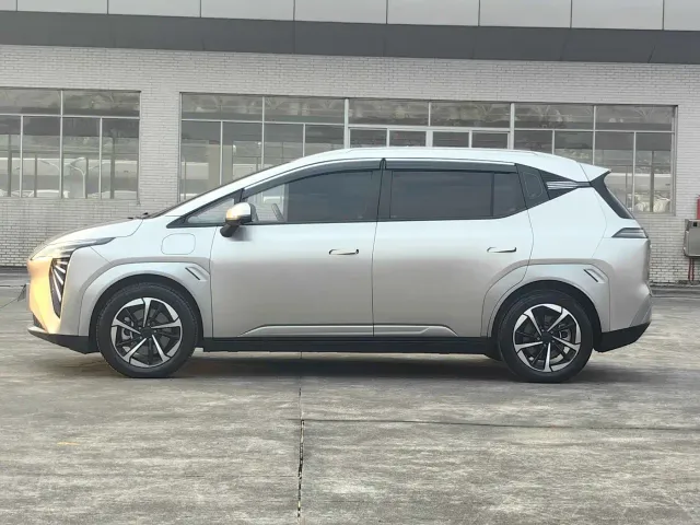 GAC Aion Y — Фото автомобиля 9