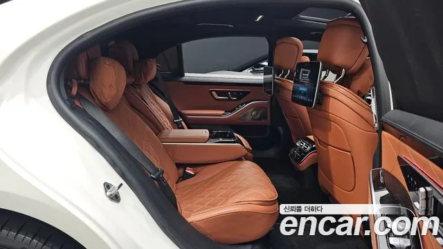 Mercedes-Benz S-Class — Фото автомобиля 4