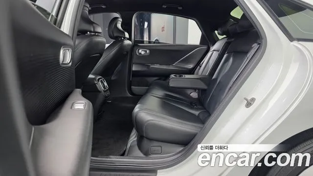 Hyundai Ioniq 6 — Фото автомобиля 18