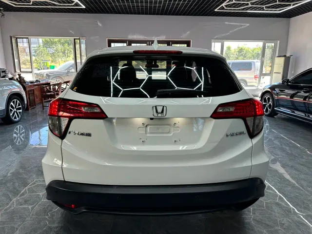 Honda Vezel — Фото автомобиля 5