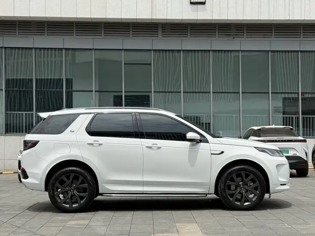 Land Rover Discovery Sport — Фото автомобиля 4