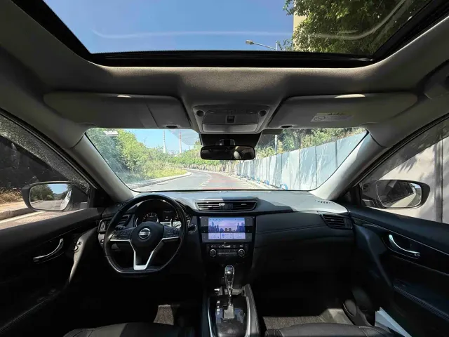 Nissan X-Trail — Фото автомобиля 5