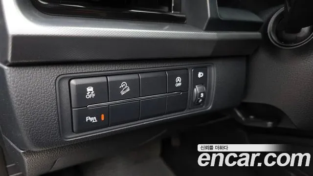 KG_Mobility_Ssangyong Rexton Новый Rexton Sport Khan Дизель 2.2 4WD — Фото автомобиля 16