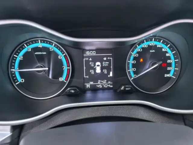 Geely Emgrand — Фото автомобиля 14