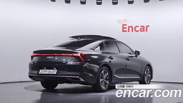Kia K8 Hybrid — Фото автомобиля 2
