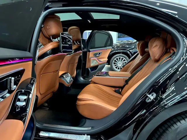 Mercedes-Benz S-Class — Фото автомобиля 8