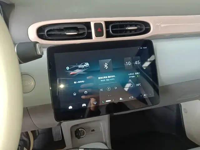 Leapmotor T03 — Фото автомобиля 12