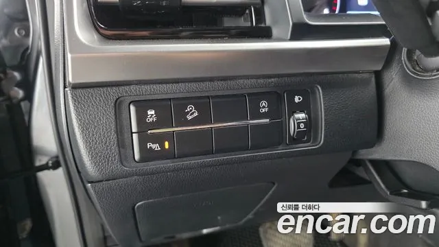 KG_Mobility_Ssangyong Rexton Новый Rexton Sport Дизель 2.2 4WD — Фото автомобиля 16
