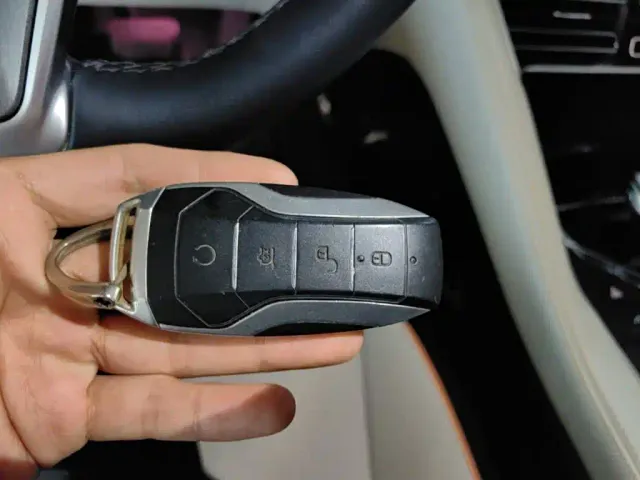 BYD Song PLUS — Фото автомобиля 8
