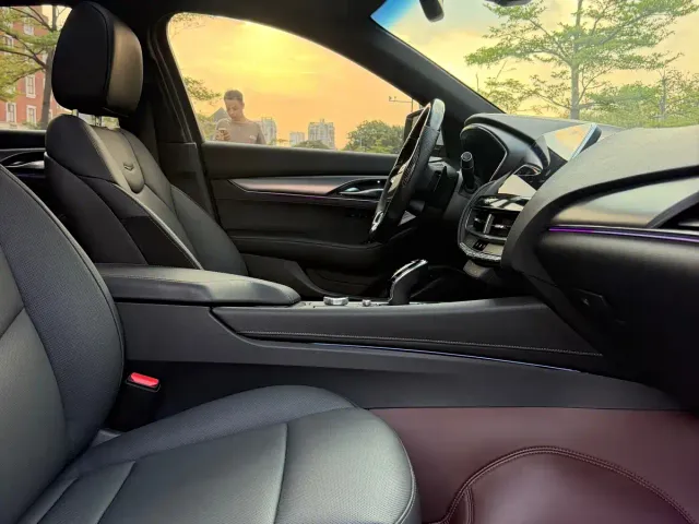 Cadillac CT5 — Фото автомобиля 11