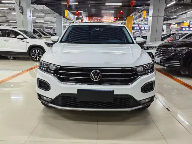 Volkswagen T-Roc — Фото автомобиля 2