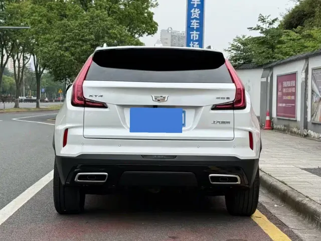 Cadillac XT4 — Фото автомобиля 11
