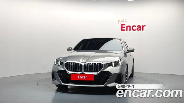 BMW 5-Series 5 серия (G60) 530i xDrive M Sport — Фото автомобиля 3