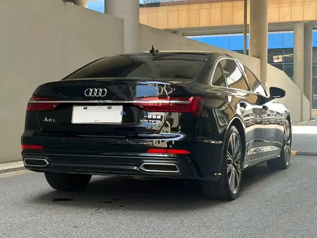 Audi A6L — Фото автомобиля 5