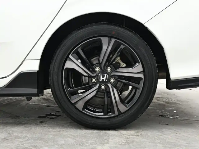 Honda Civic — Фото автомобиля 9