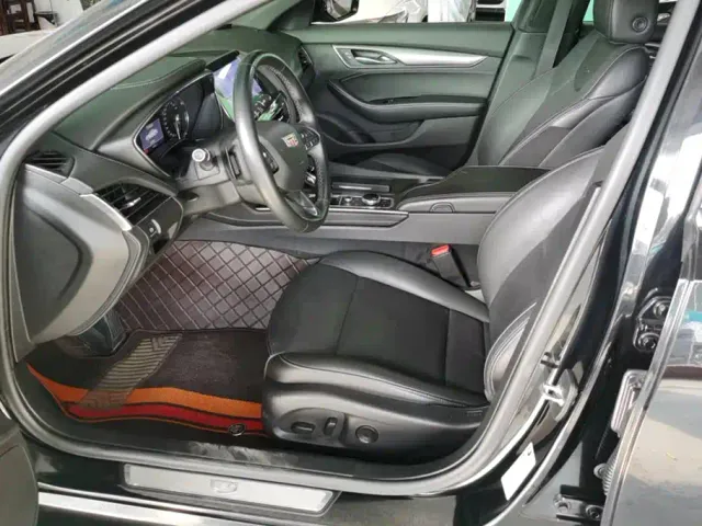 Cadillac CT5 — Фото автомобиля 9