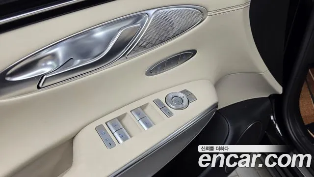 Genesis GV70 2.5T Бензин AWD — Фото автомобиля 25