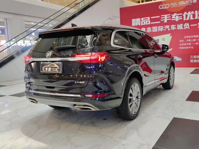 Buick Enclave — Фото автомобиля 22