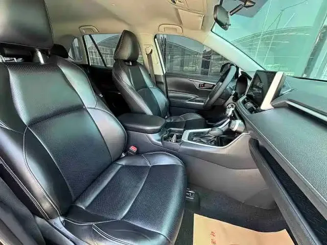 Toyota Wildlander — Фото автомобиля 12