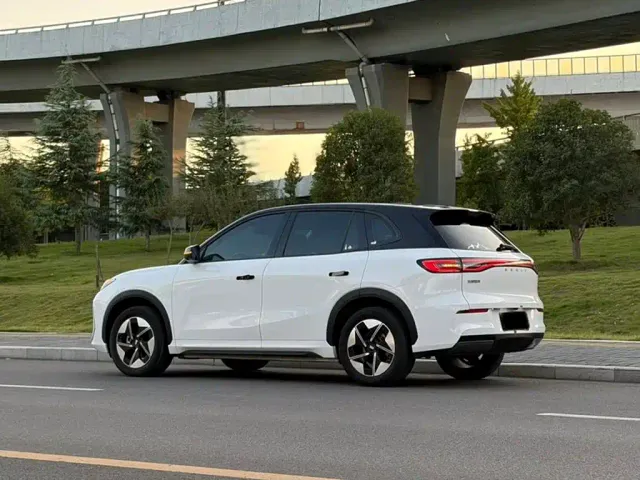 Geely Galaxy E5 — Фото автомобиля 2