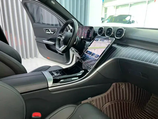Mercedes-Benz C-Class — Фото автомобиля 12