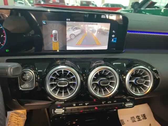 Mercedes-Benz A-Class — Фото автомобиля 12