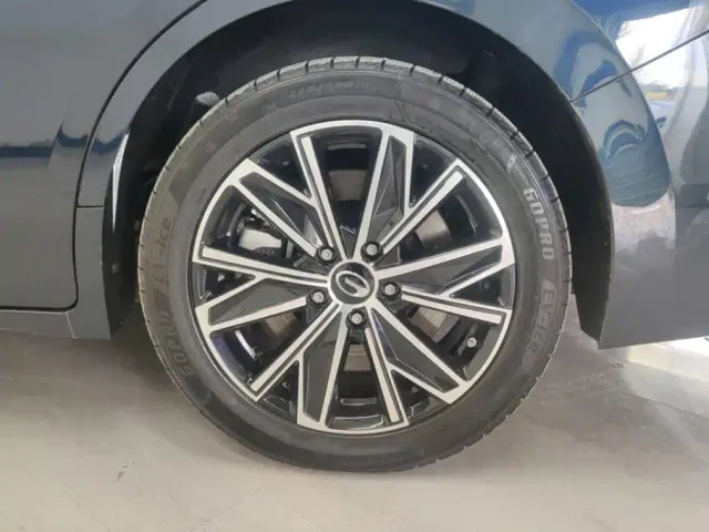 GAC Trumpchi E8 — Фото автомобиля 6
