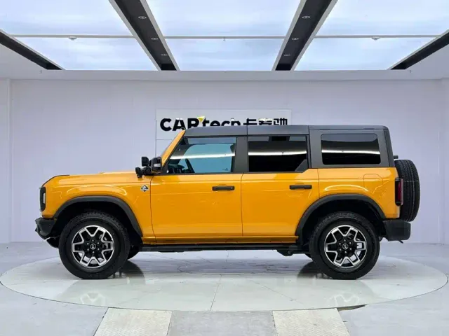 Ford Bronco — Фото автомобиля 2