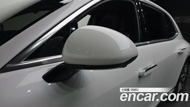 Genesis G90 Бензин 3.5 турбо AWD — Фото автомобиля 29