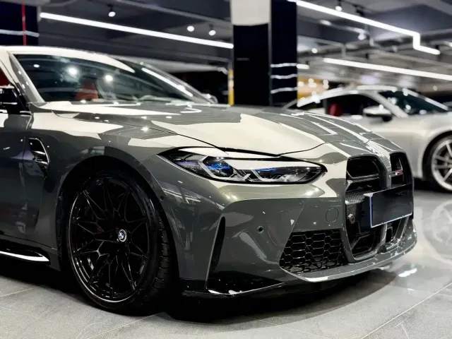 BMW M4 — Фото автомобиля 9