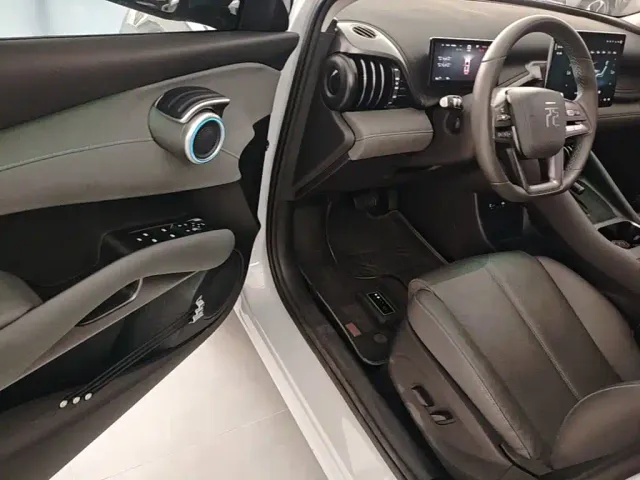 BYD Yuan PLUS — Фото автомобиля 15