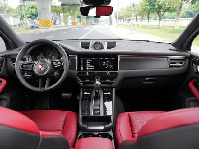 Porsche Macan — Фото автомобиля 5