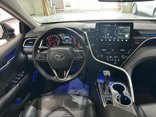 Toyota Camry — Фото автомобиля 6