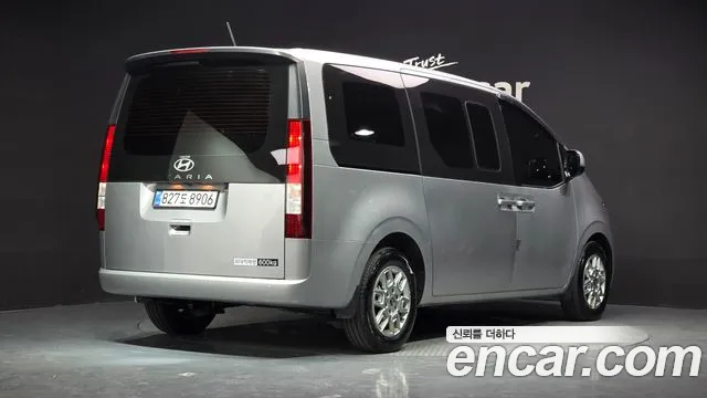 Hyundai Staria Staria — Фото автомобиля 2