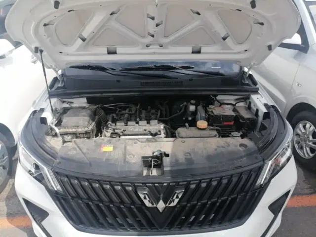 Wuling Jiachen — Фото автомобиля 19