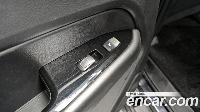 KG_Mobility_Ssangyong Rexton Новый Rexton Sport Дизель 2.2 4WD — Фото автомобиля 17