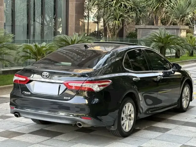 Toyota Camry 2021 2.0G Luxury Edition — Фото автомобиля 15