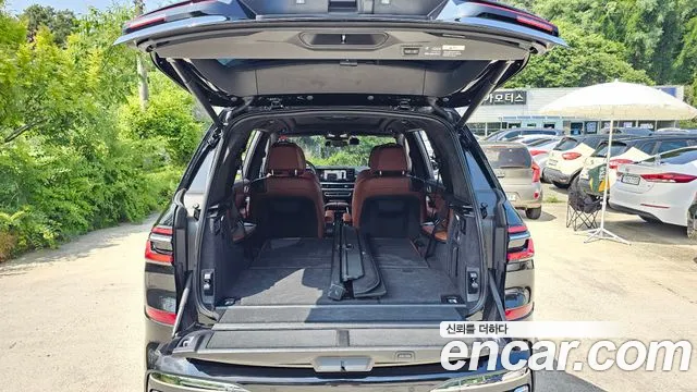 BMW X7 — Фото автомобиля 17