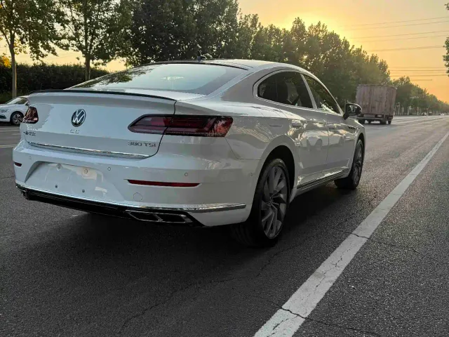 Volkswagen CC — Фото автомобиля 5