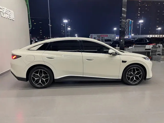 BYD Seal 06 — Фото автомобиля 7